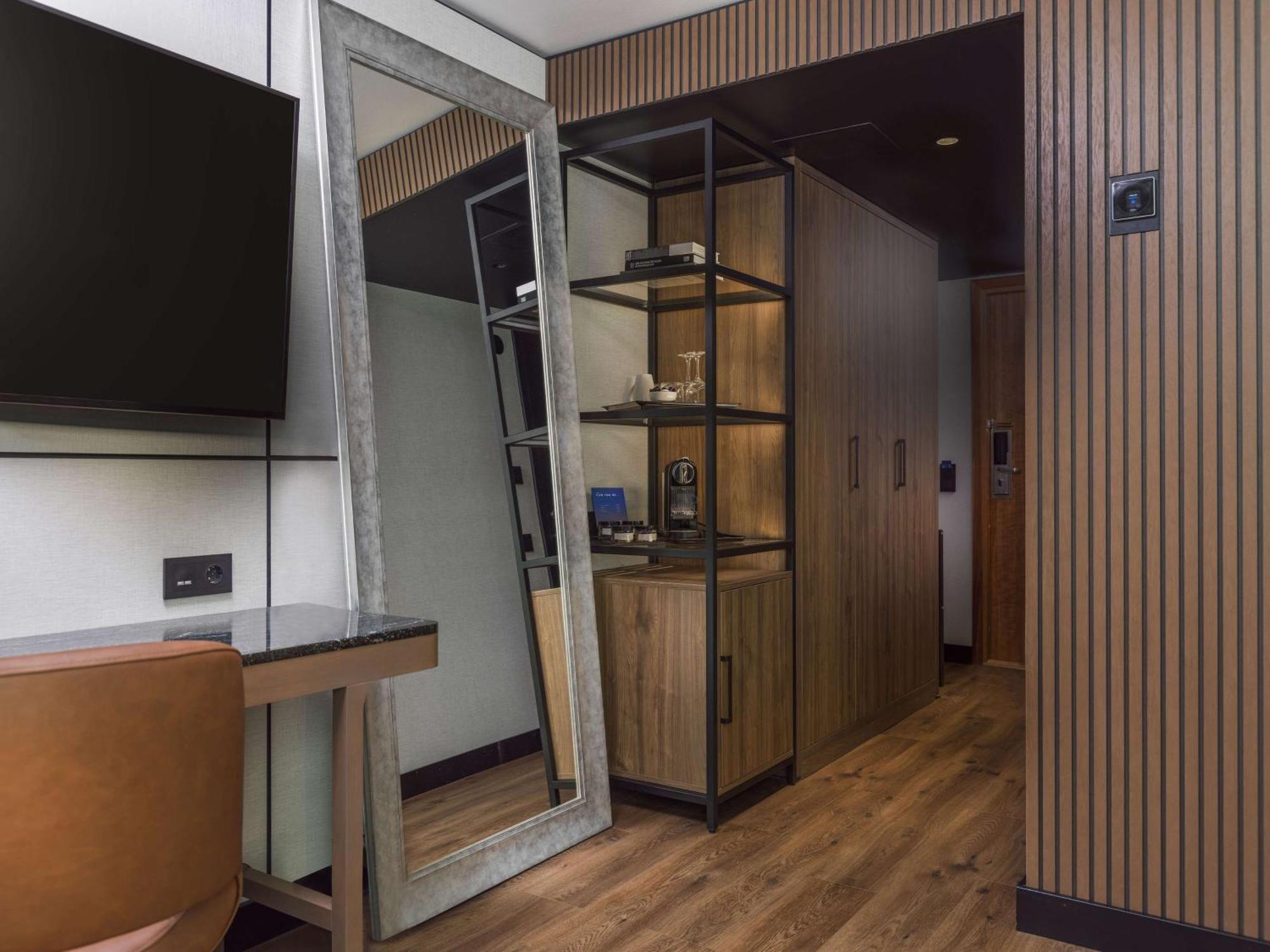Radisson Blu Royal Viking Hotel, Hotell